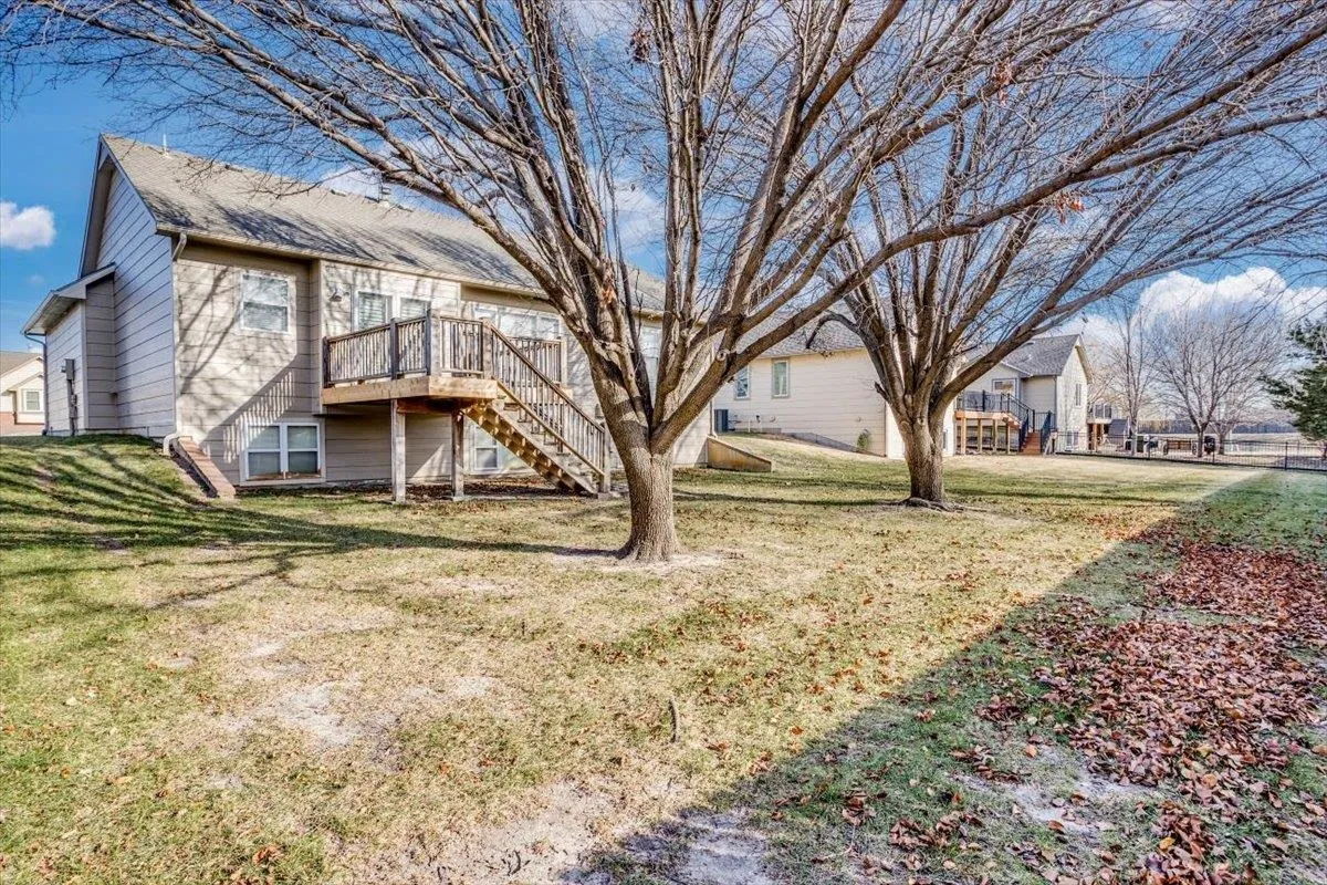 Wichita, Kansas 67205, United States, 3 Bedrooms Bedrooms, ,3 BathroomsBathrooms,Residential,Active,22240