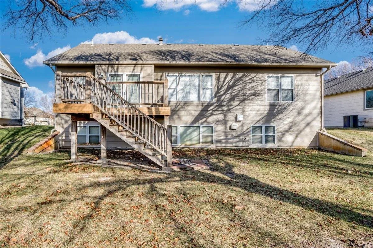 Wichita, Kansas 67205, United States, 3 Bedrooms Bedrooms, ,3 BathroomsBathrooms,Residential,Active,22240