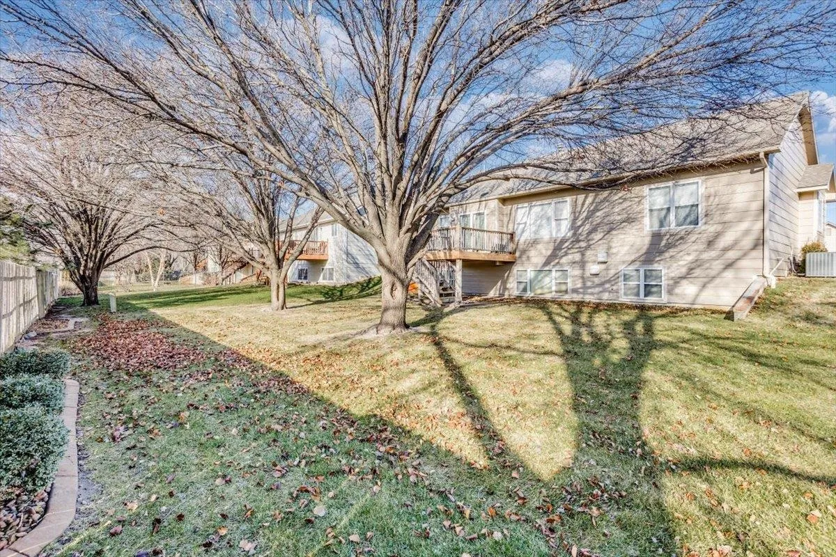 Wichita, Kansas 67205, United States, 3 Bedrooms Bedrooms, ,3 BathroomsBathrooms,Residential,Active,22240