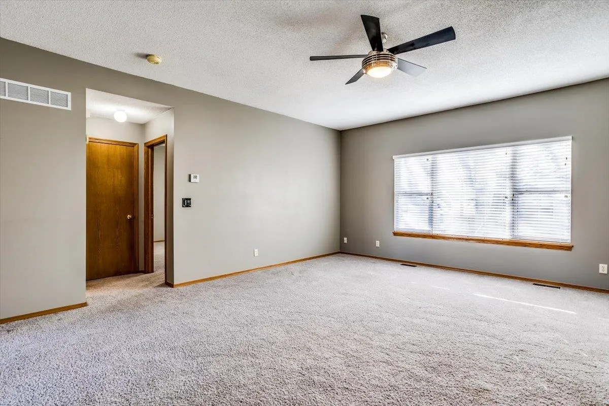 Wichita, Kansas 67205, United States, 3 Bedrooms Bedrooms, ,3 BathroomsBathrooms,Residential,Active,22240