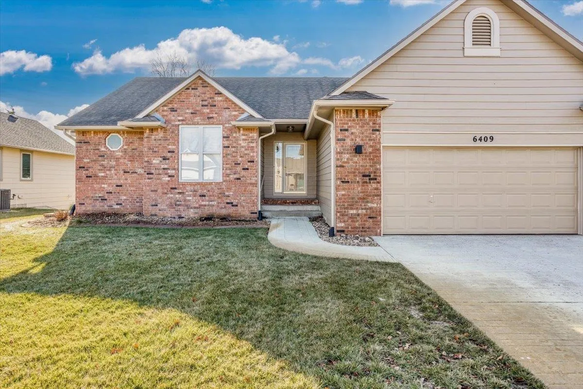 Wichita, Kansas 67205, United States, 3 Bedrooms Bedrooms, ,3 BathroomsBathrooms,Residential,Active,22240