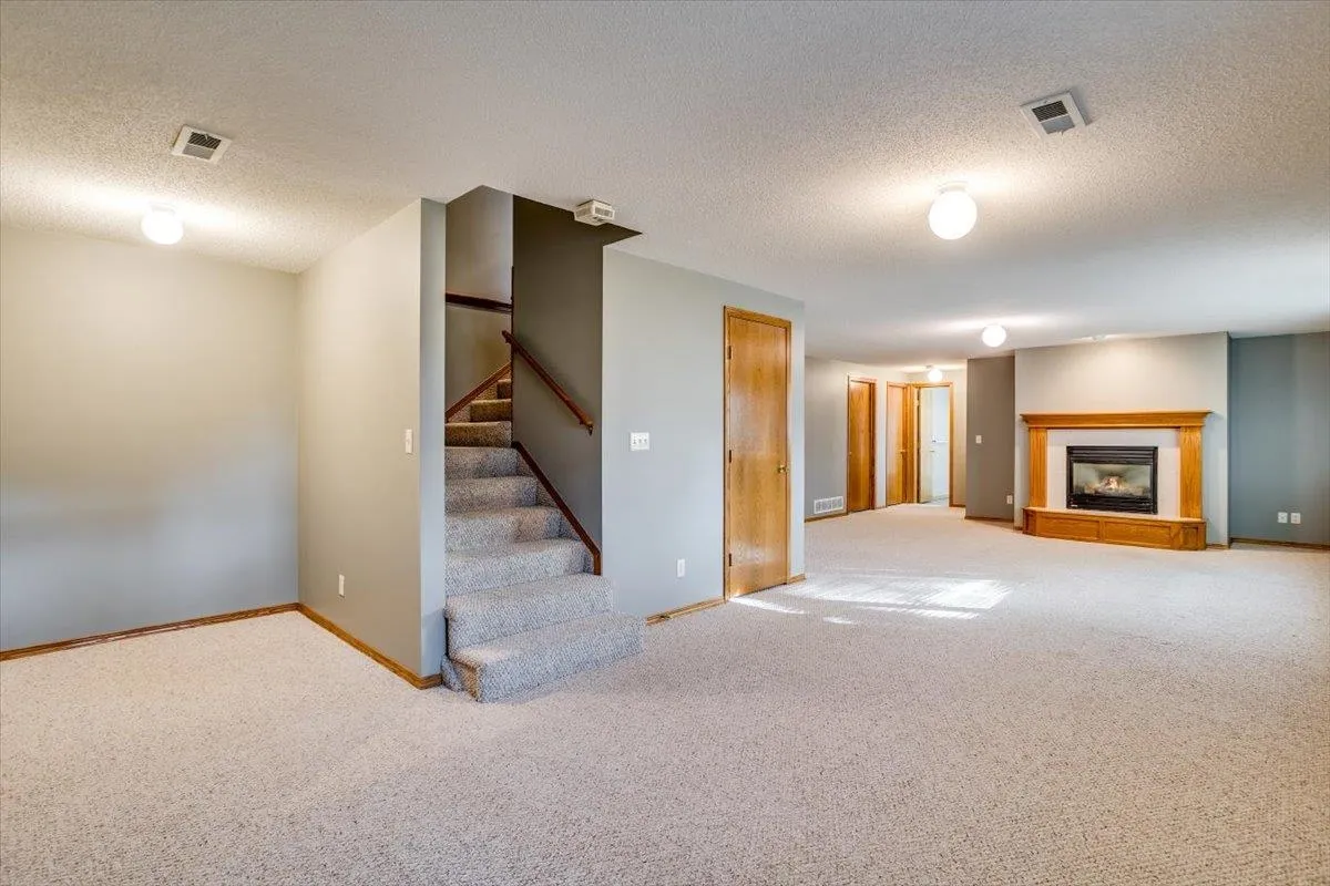 Wichita, Kansas 67205, United States, 3 Bedrooms Bedrooms, ,3 BathroomsBathrooms,Residential,Active,22240