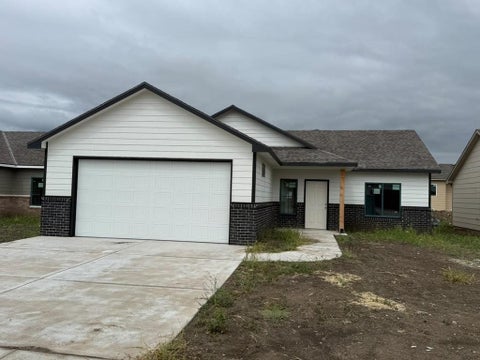 Homes For Sale - 5103 N Toben Ct<br/> Bel Aire, KS 67226