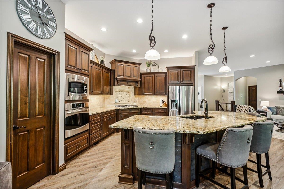210 N City View Cir, Wichita, Kansas image 14