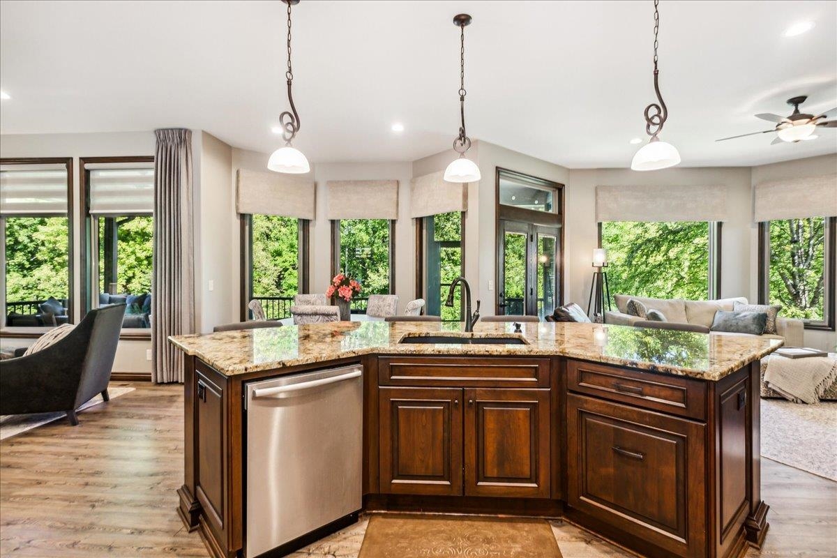 210 N City View Cir, Wichita, Kansas image 15