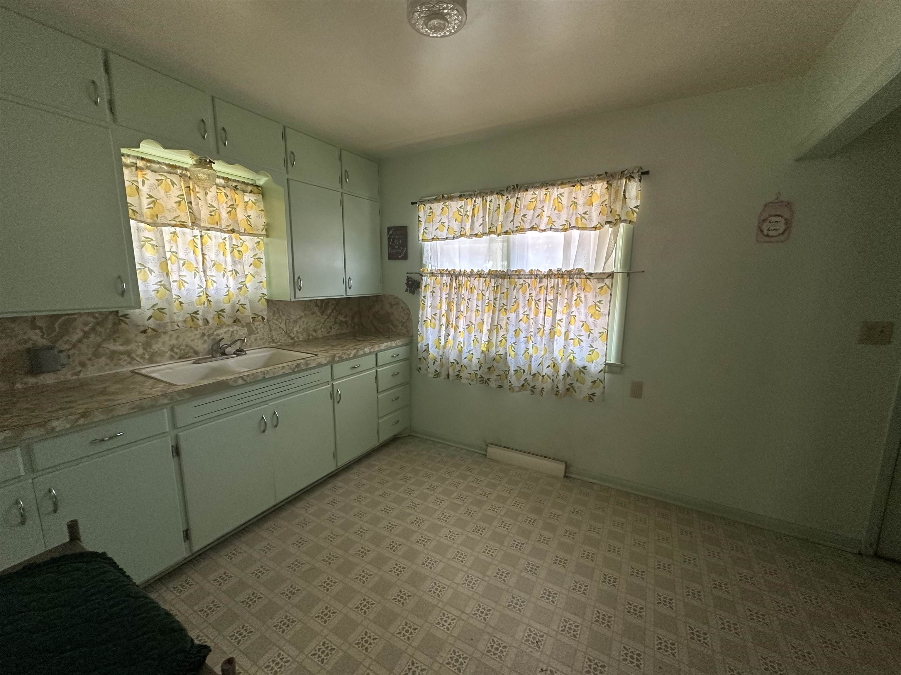 516 S Jennings Ave, Anthony, Kansas image 10