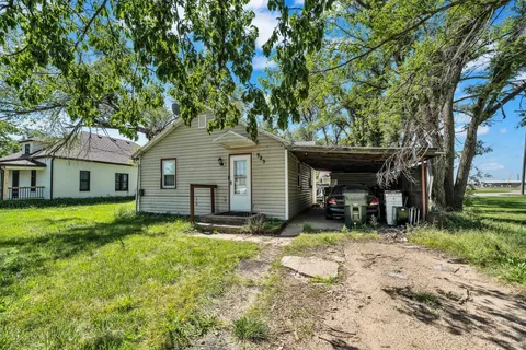 923 W 2nd St, Halstead, KS 67056 - MLS#: 655482
