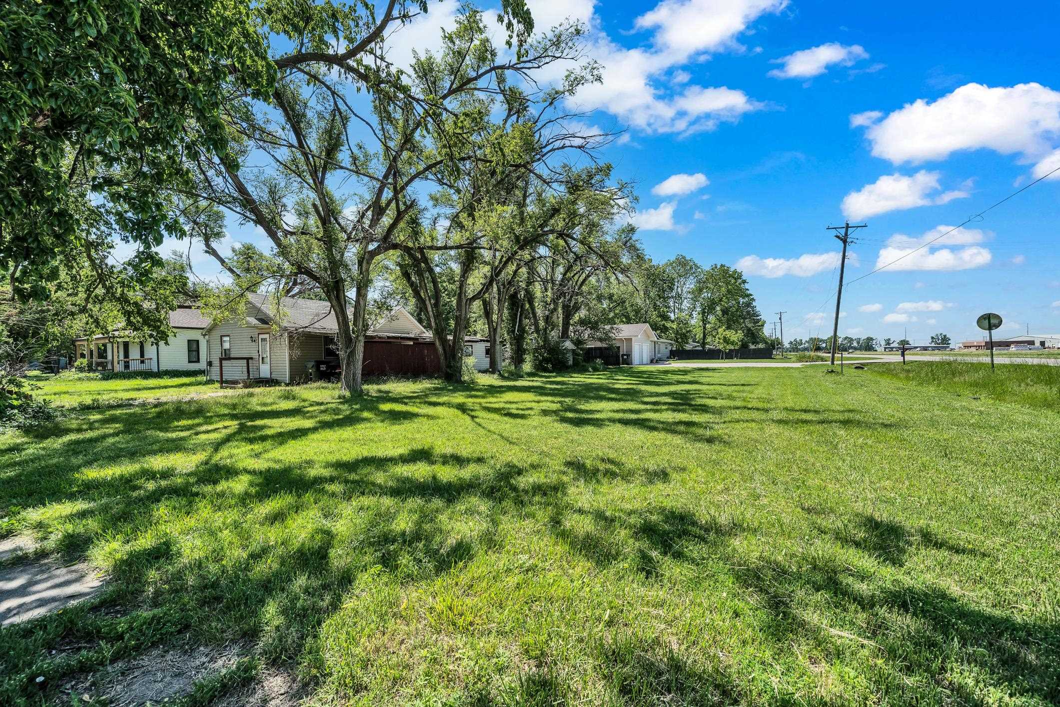 923 W 2nd St, Halstead, Kansas image 21