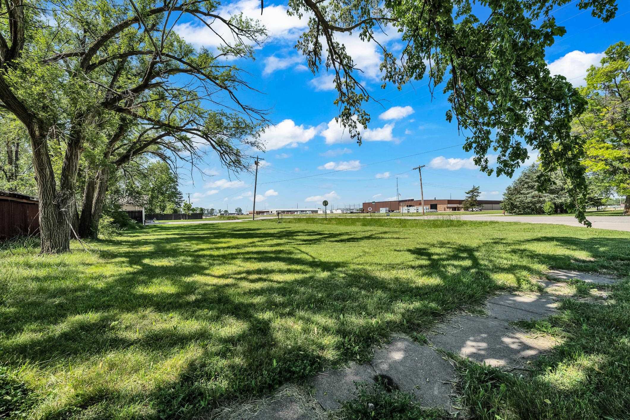 923 W 2nd St, Halstead, Kansas image 20