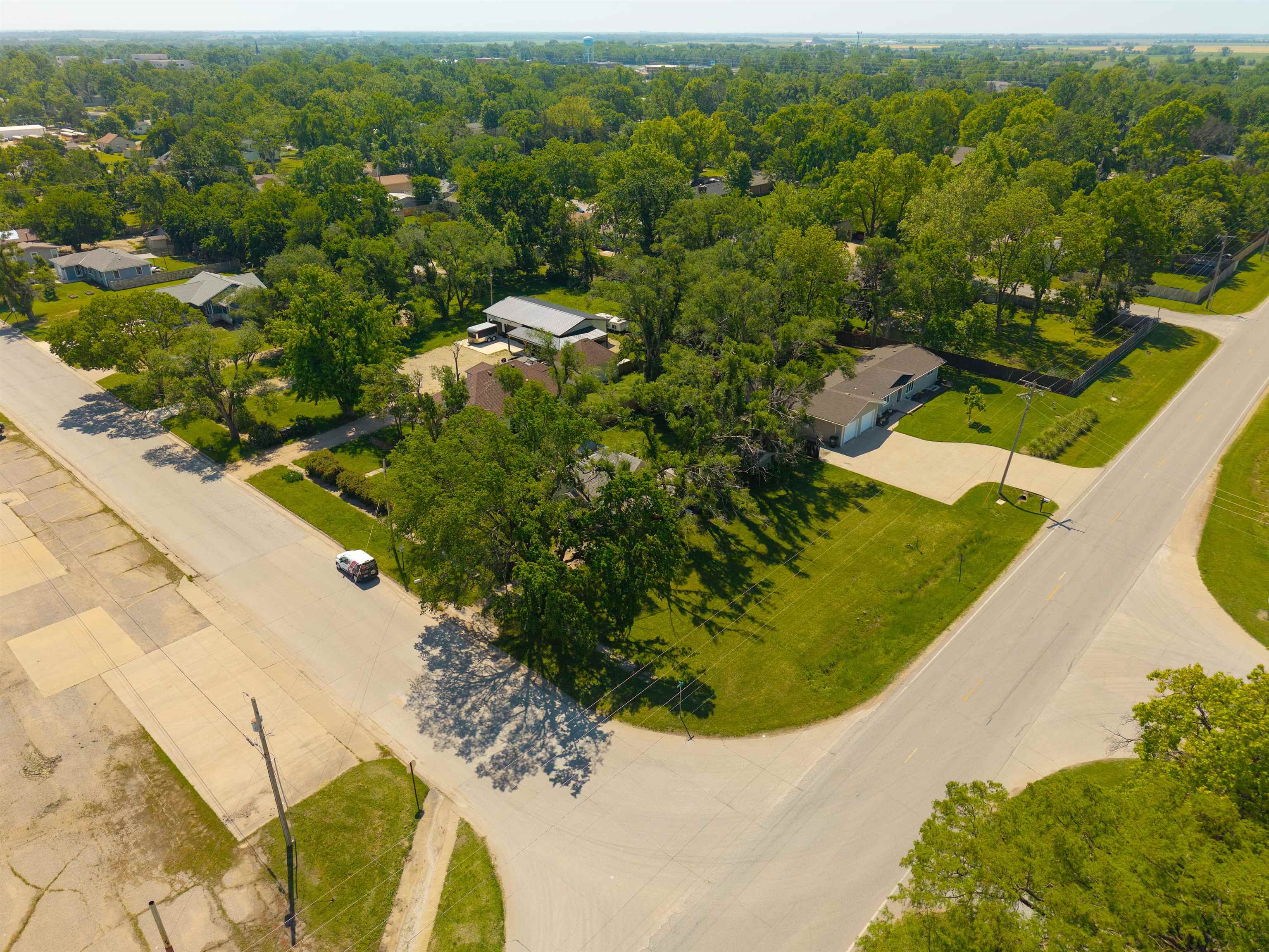 923 W 2nd St, Halstead, Kansas image 22