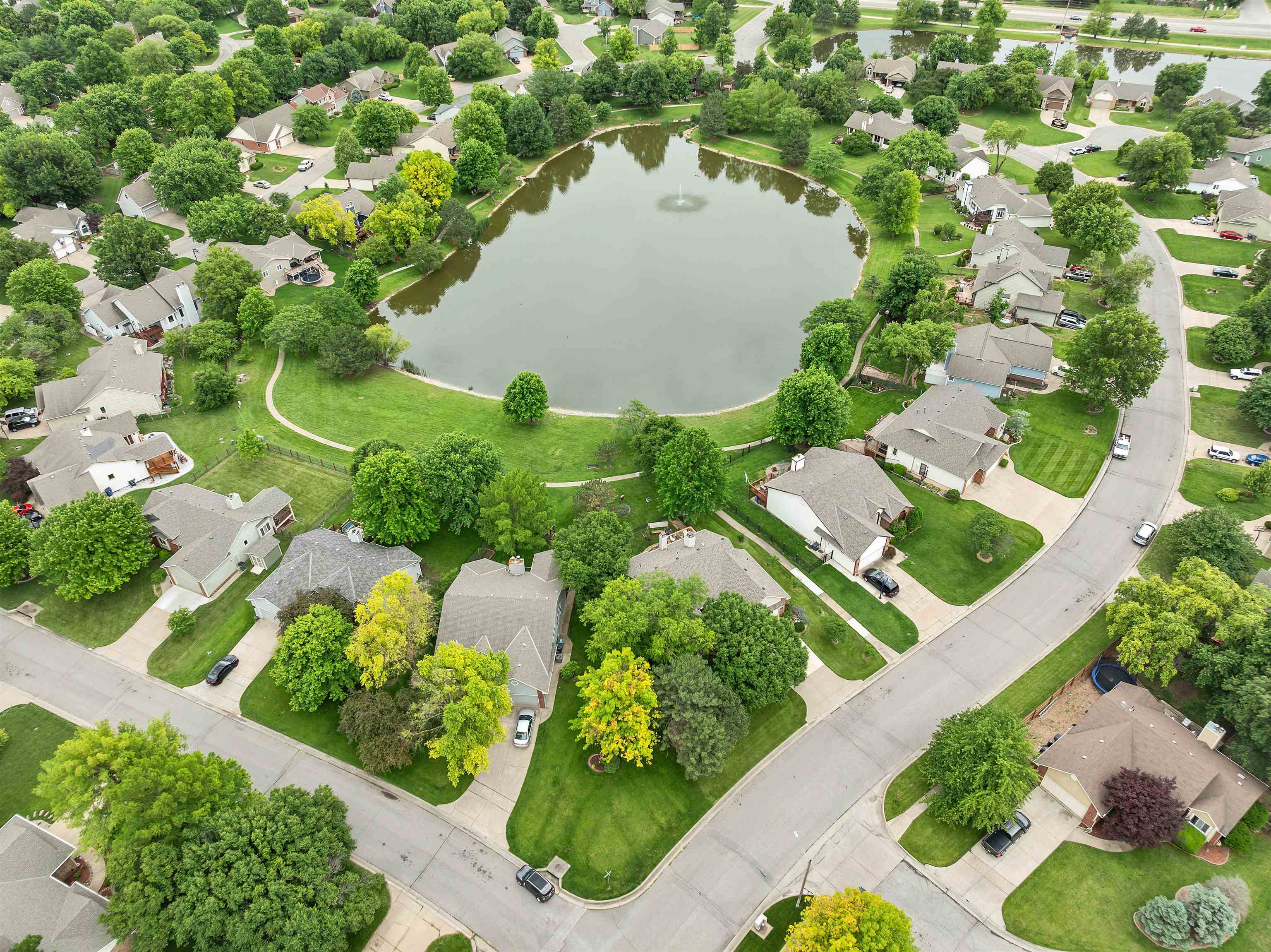 2318 N Chadsworth St, Wichita, Kansas image 36