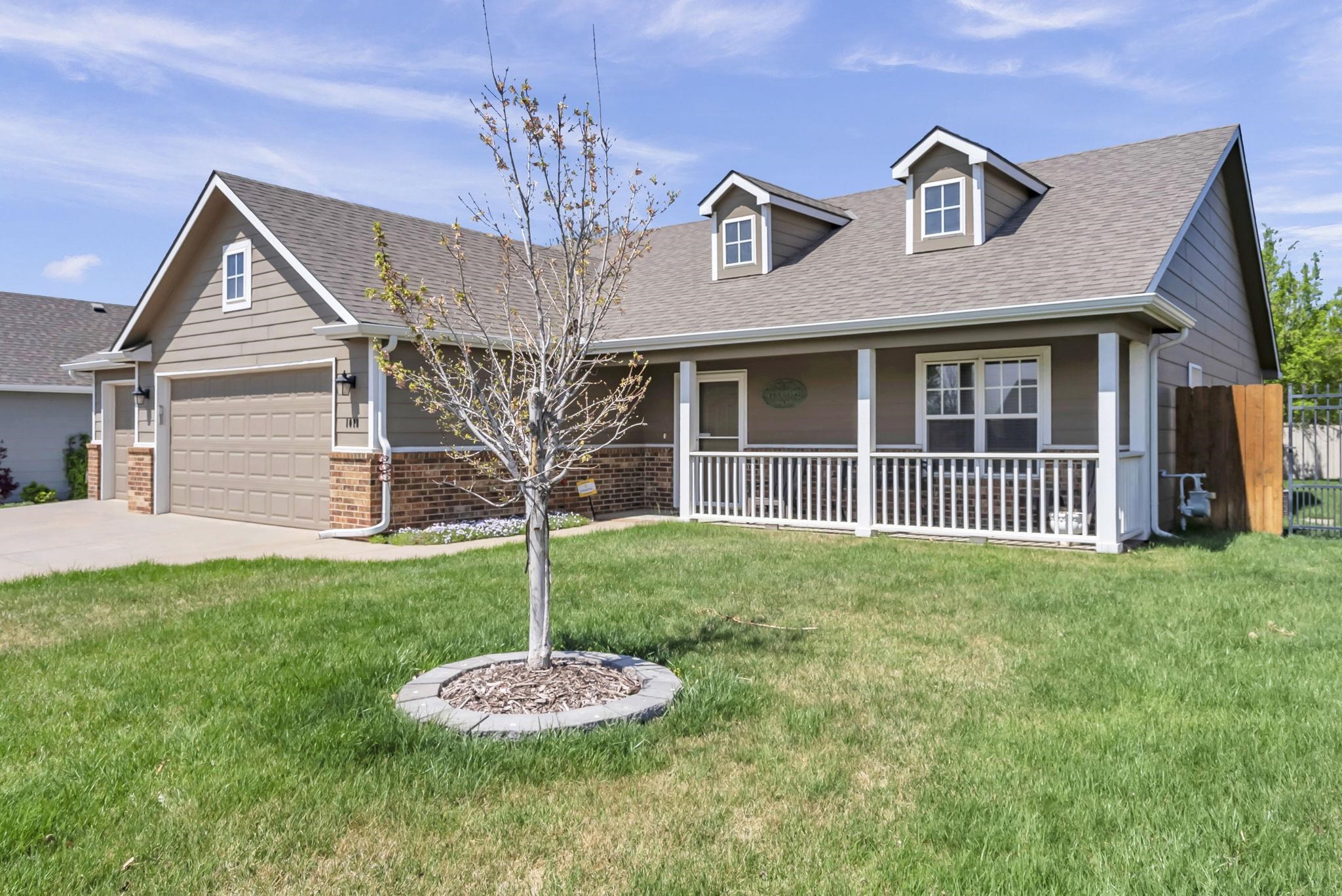 1012 E Stone Path St, Derby, Kansas image 2