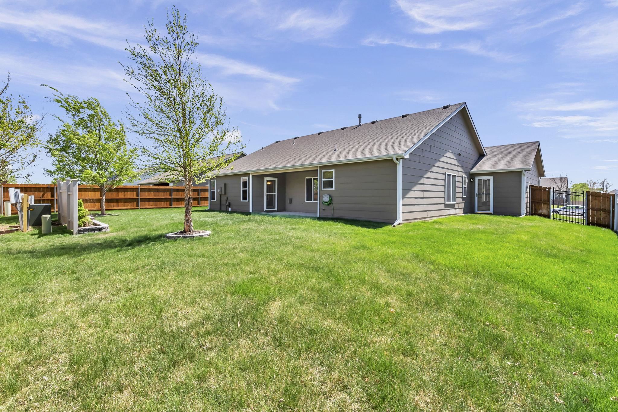 1012 E Stone Path St, Derby, Kansas image 20