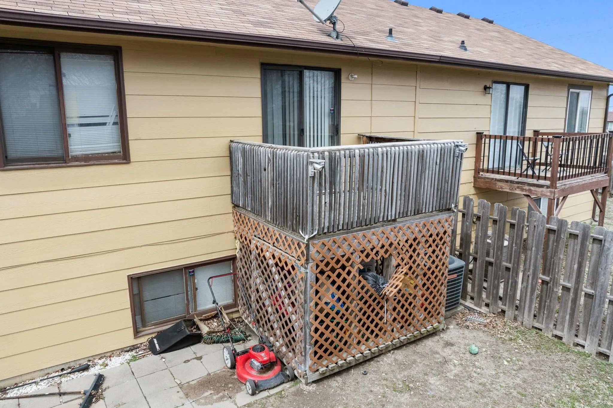 Wichita, Kansas 67210, United States, 2 Bedrooms Bedrooms, ,2 BathroomsBathrooms,Residential,Active,90420