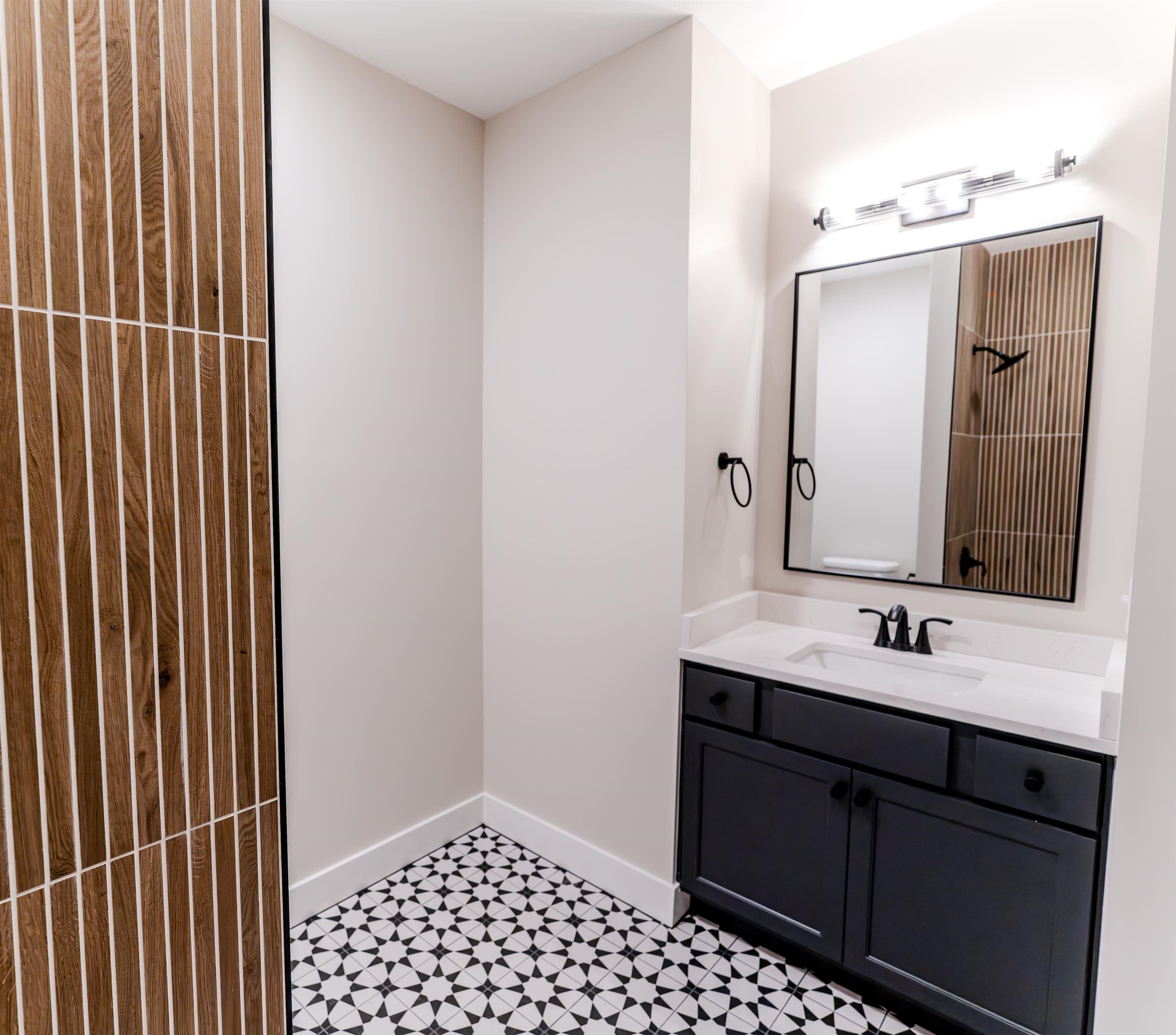 4550 N Sandkey, Wichita, Kansas image 31