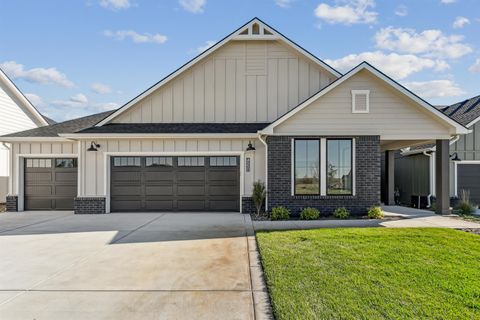 Townhouse For Sale - 4550 N Sandkey St<br/> Sedgwick County, Wichita, KS 67204