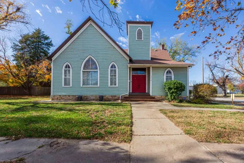 301 Santa Fe St, Halstead, KS 67056 - MLS#: 641543