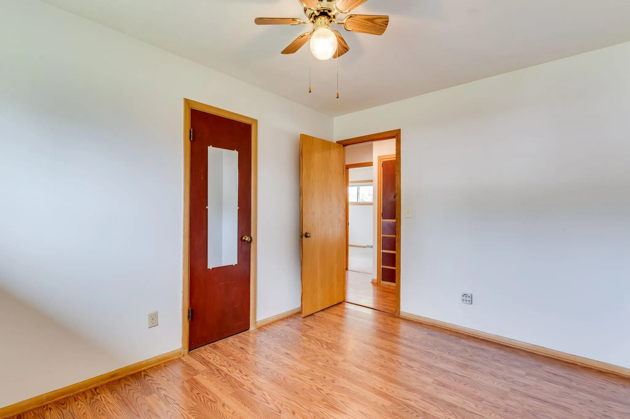 Wichita, Kansas 67212, United States, 3 Bedrooms Bedrooms, ,2 BathroomsBathrooms,Residential,Pending,205413