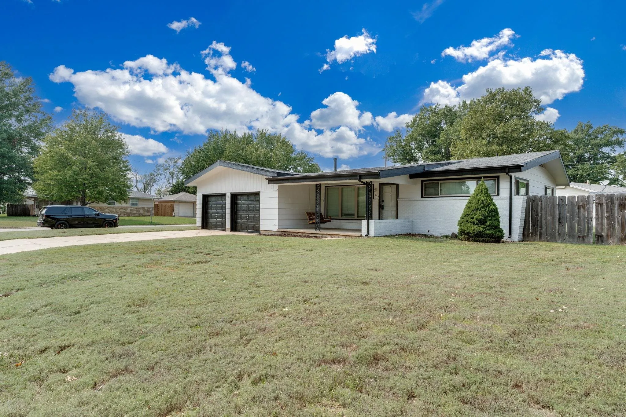 Wichita, Kansas 67212, United States, 3 Bedrooms Bedrooms, ,2 BathroomsBathrooms,Residential,Pending,205413