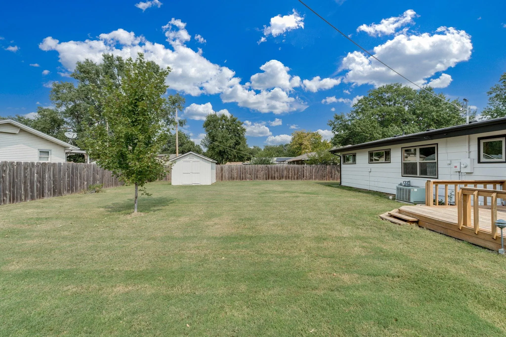 Wichita, Kansas 67212, United States, 3 Bedrooms Bedrooms, ,2 BathroomsBathrooms,Residential,Pending,205413