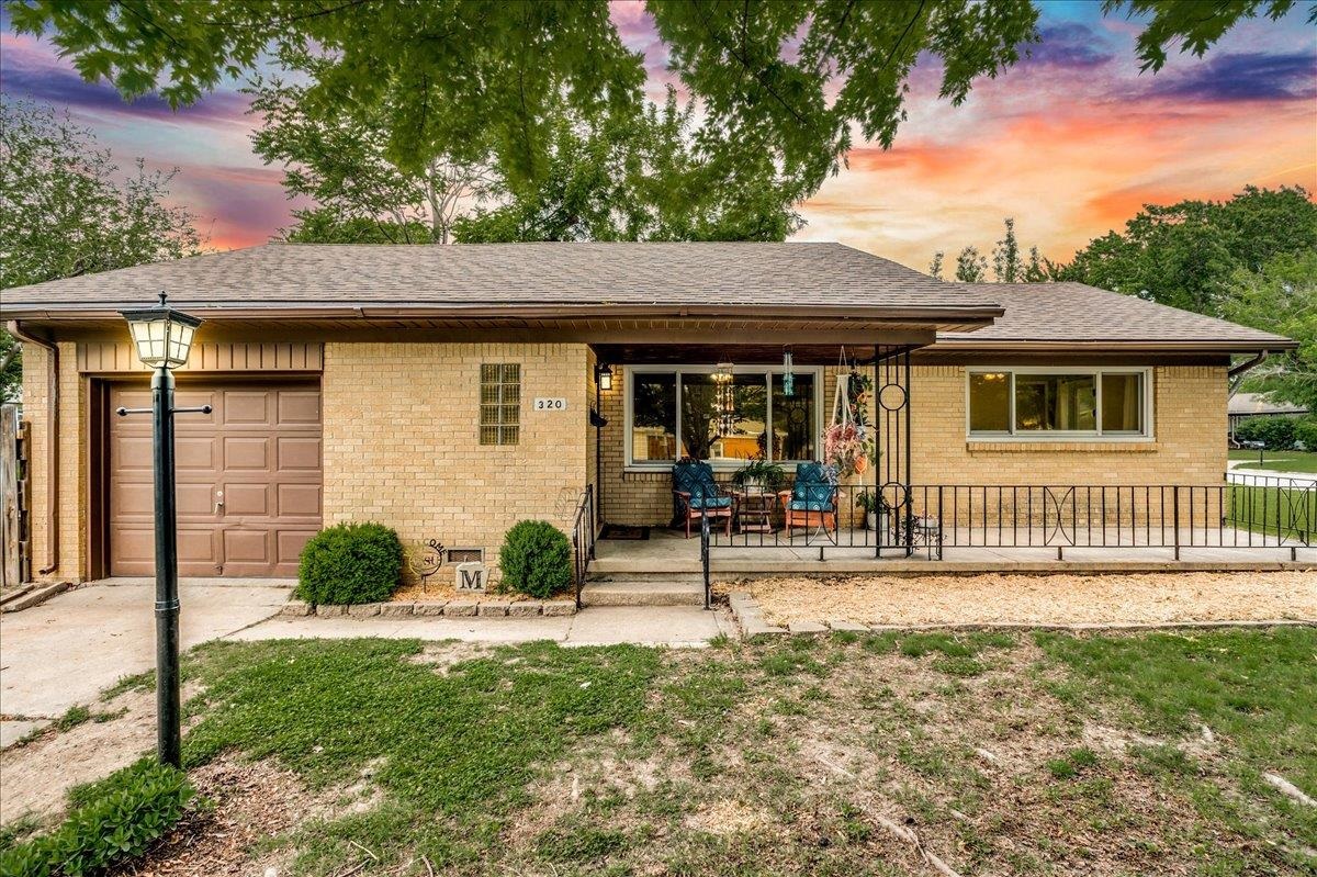 320 E Greenway St, Derby, Kansas image 1