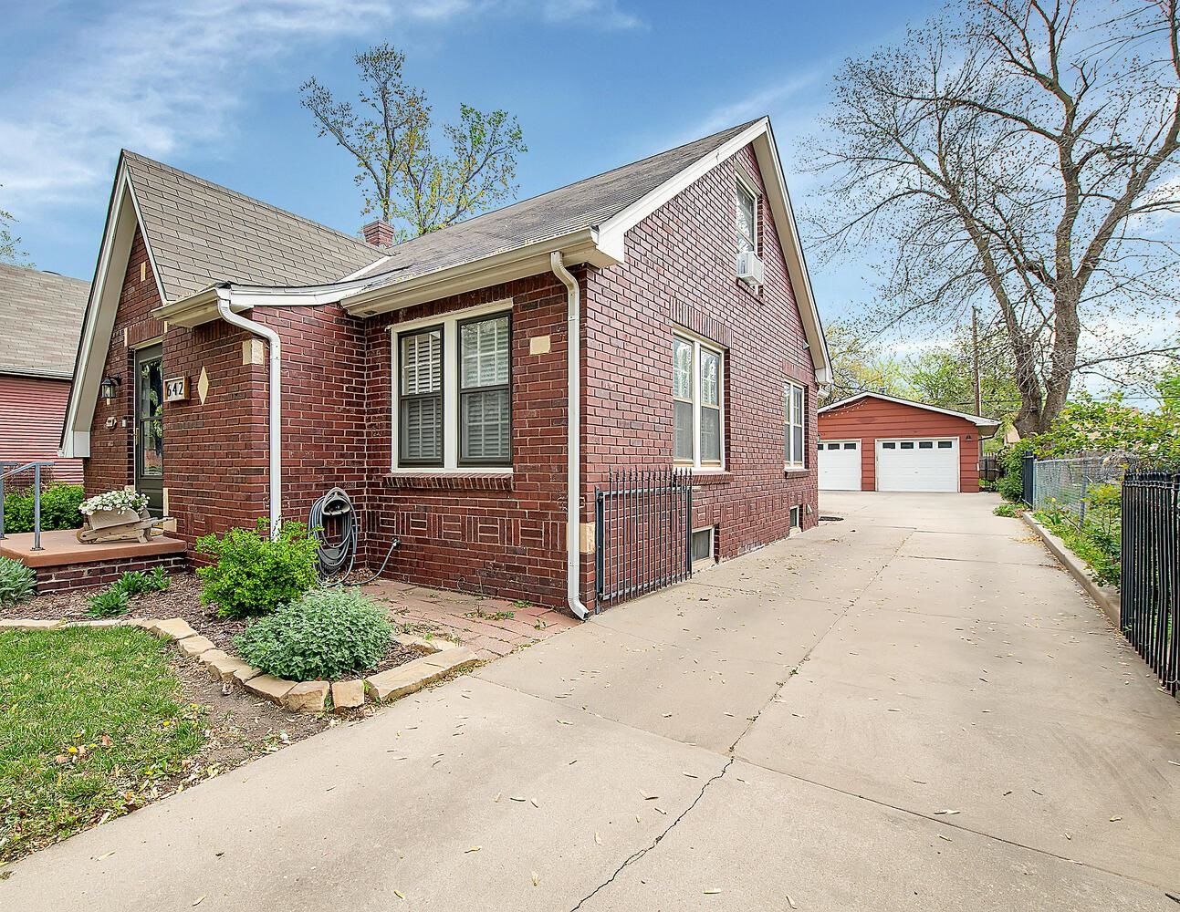 642 S Erie St, Wichita, Kansas image 2