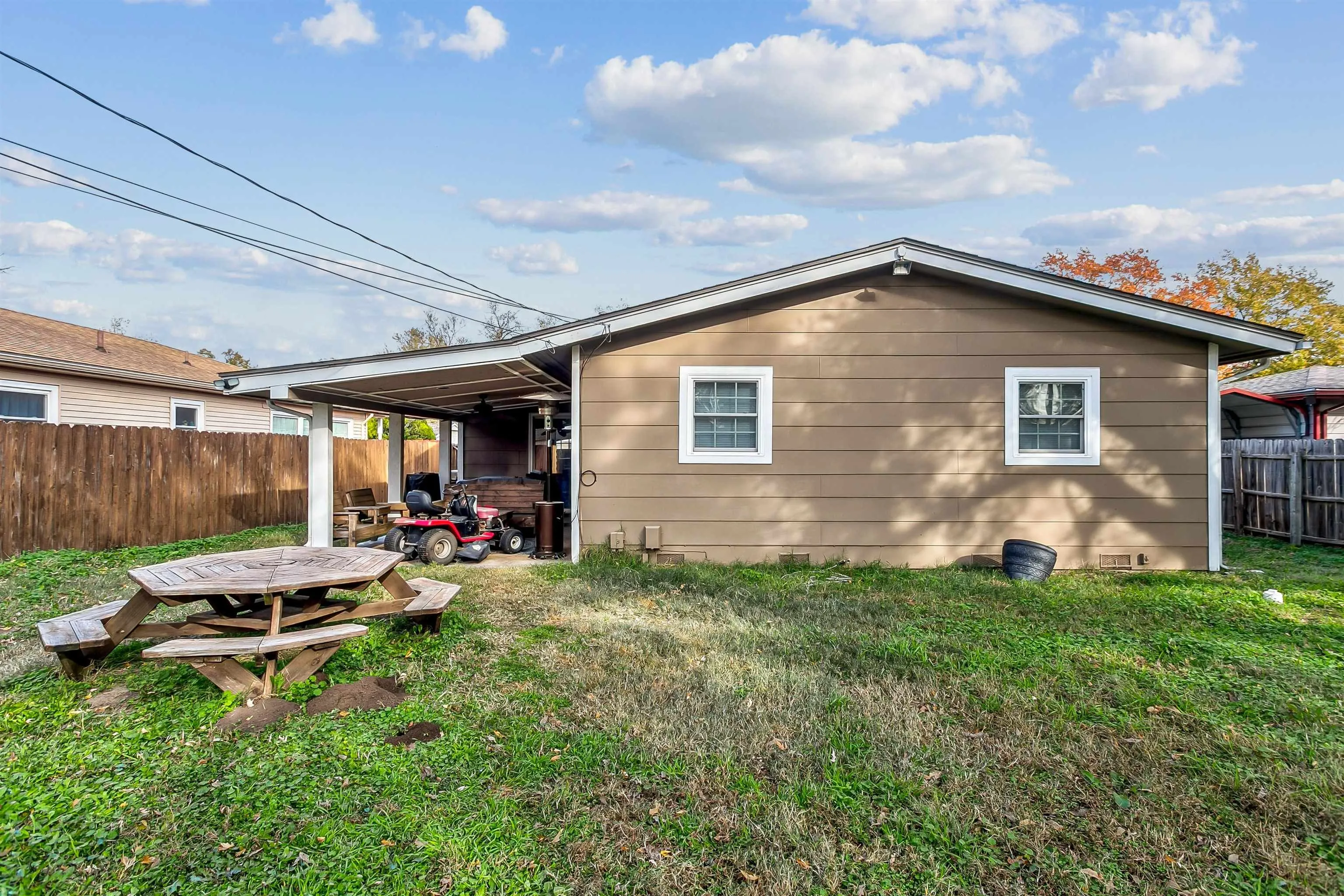 Wichita, Kansas 67217, United States, 3 Bedrooms Bedrooms, ,1 BathroomBathrooms,Residential,Active,245538