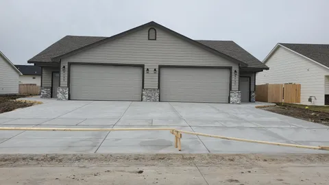 9131 E Chris Ct, Bel Aire, KS MLS: 653125