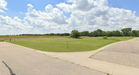 Vacant Land For Sale - 201 S Cottonwood St<br/> Whitewater, KS 67154