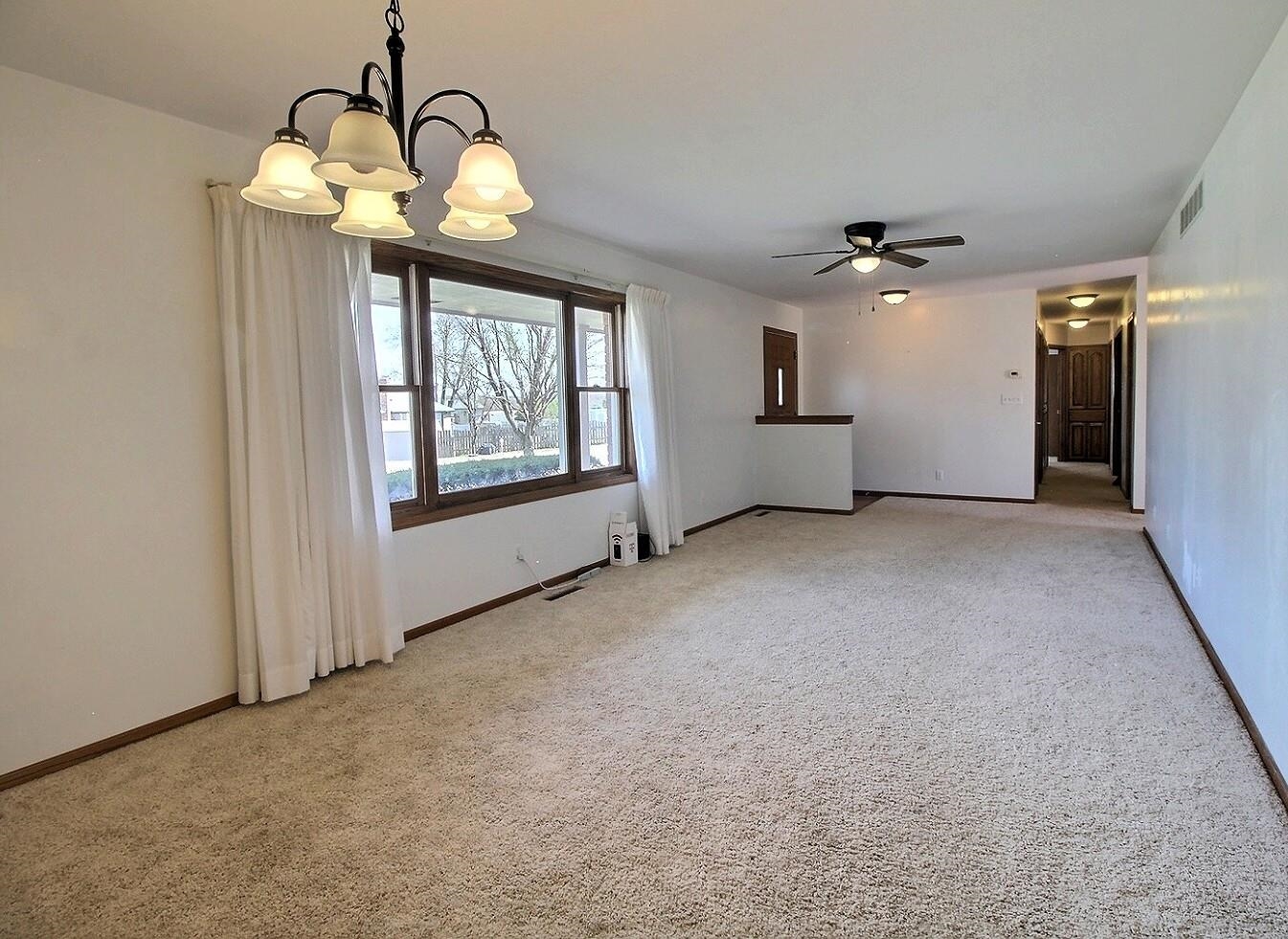 601 Cathlinda Ct, Winfield, Kansas image 5