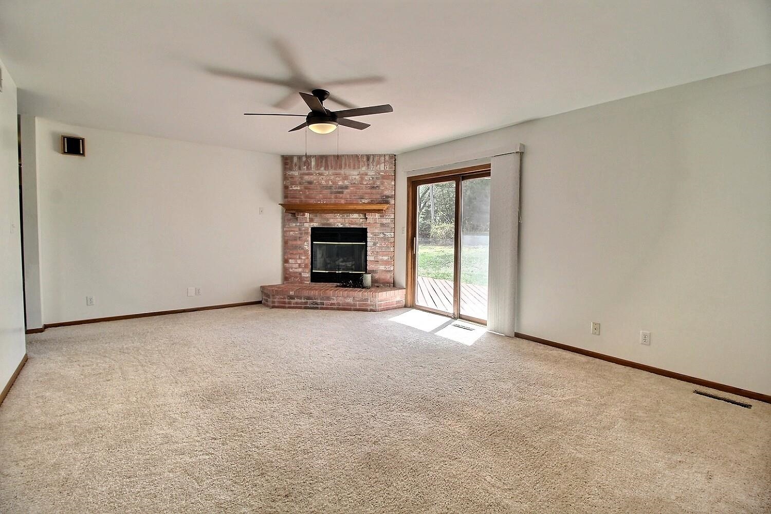601 Cathlinda Ct, Winfield, Kansas image 6
