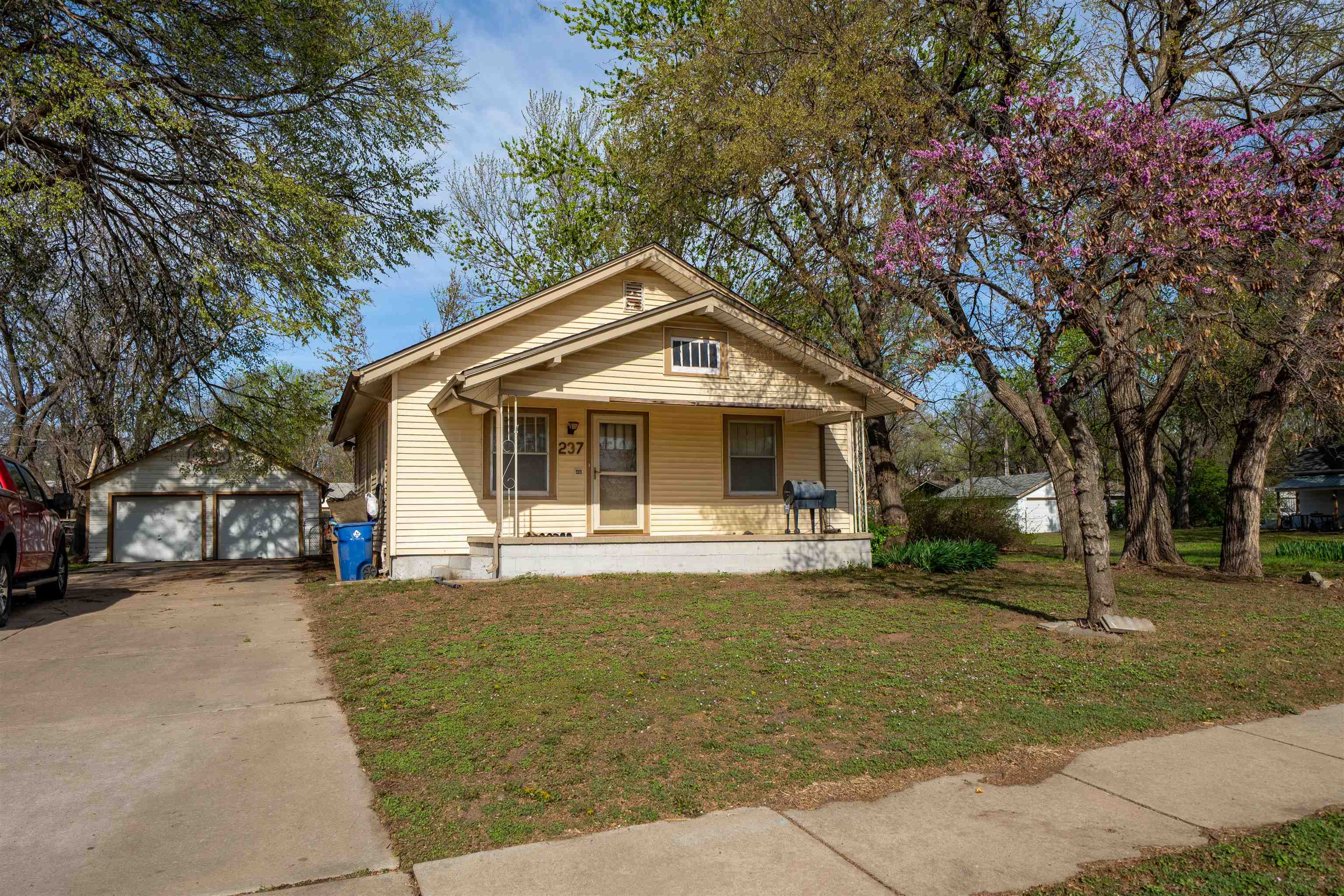 237 S 4th Ave, Clearwater, Kansas image 1