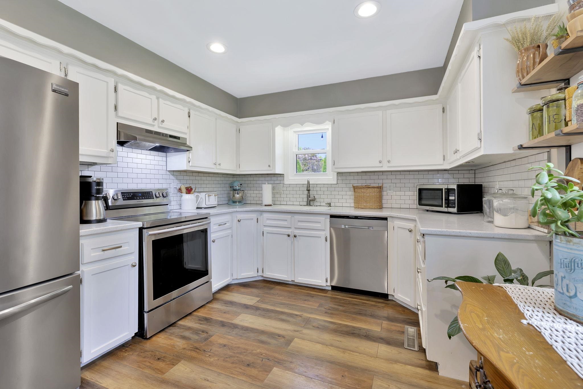 120 E Shady Brook Ln, Derby, Kansas image 13