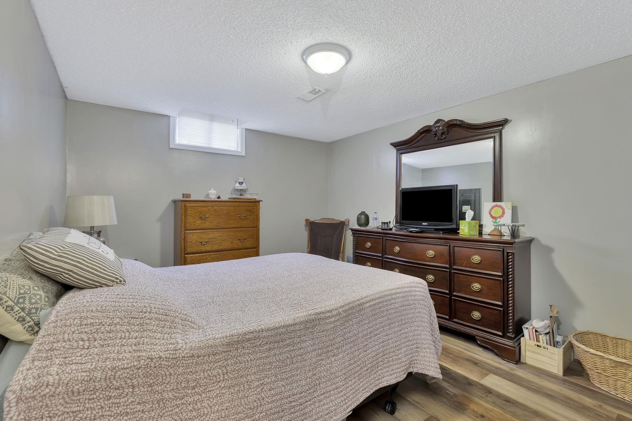 120 E Shady Brook Ln, Derby, Kansas image 25