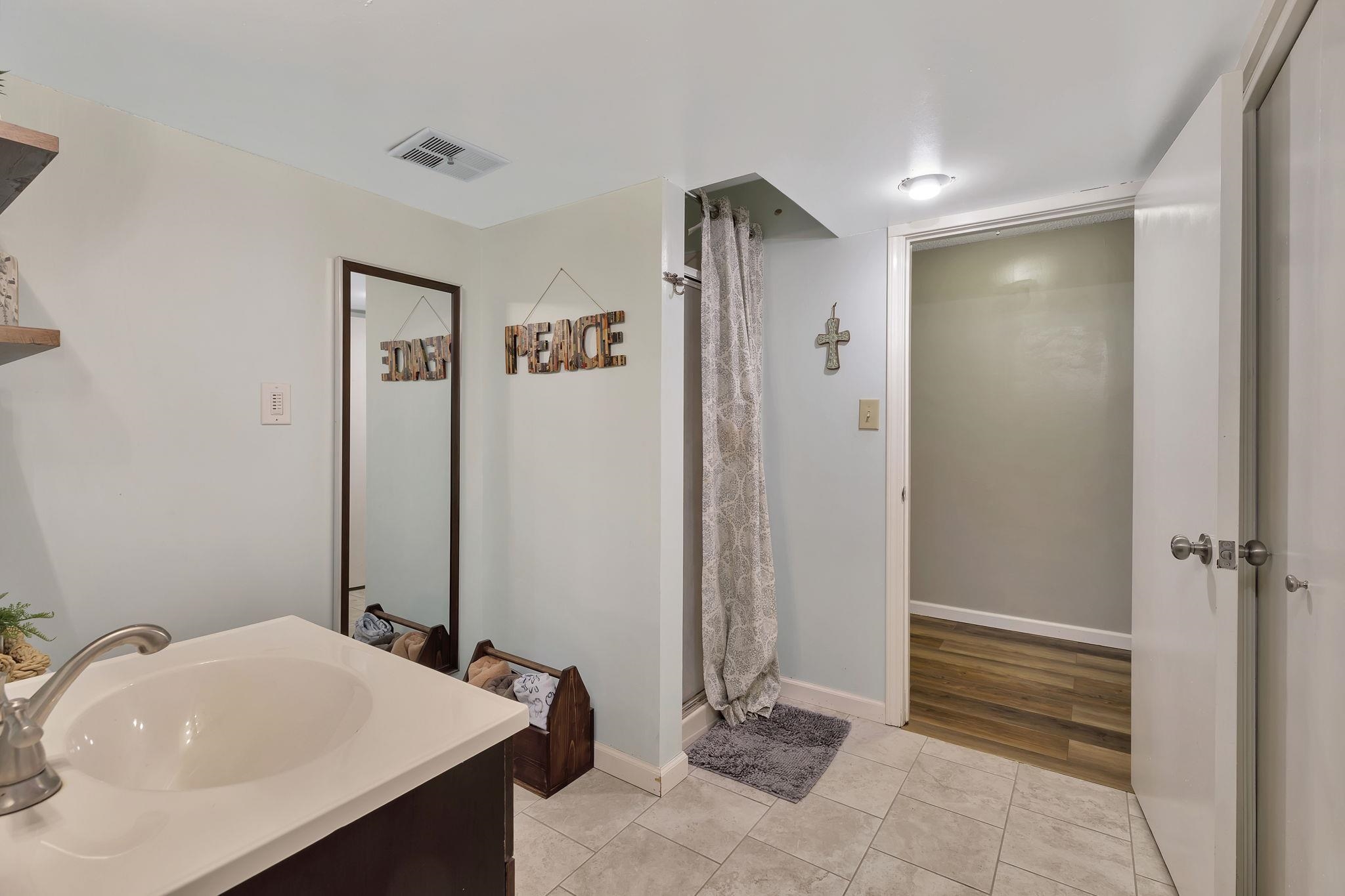 120 E Shady Brook Ln, Derby, Kansas image 28