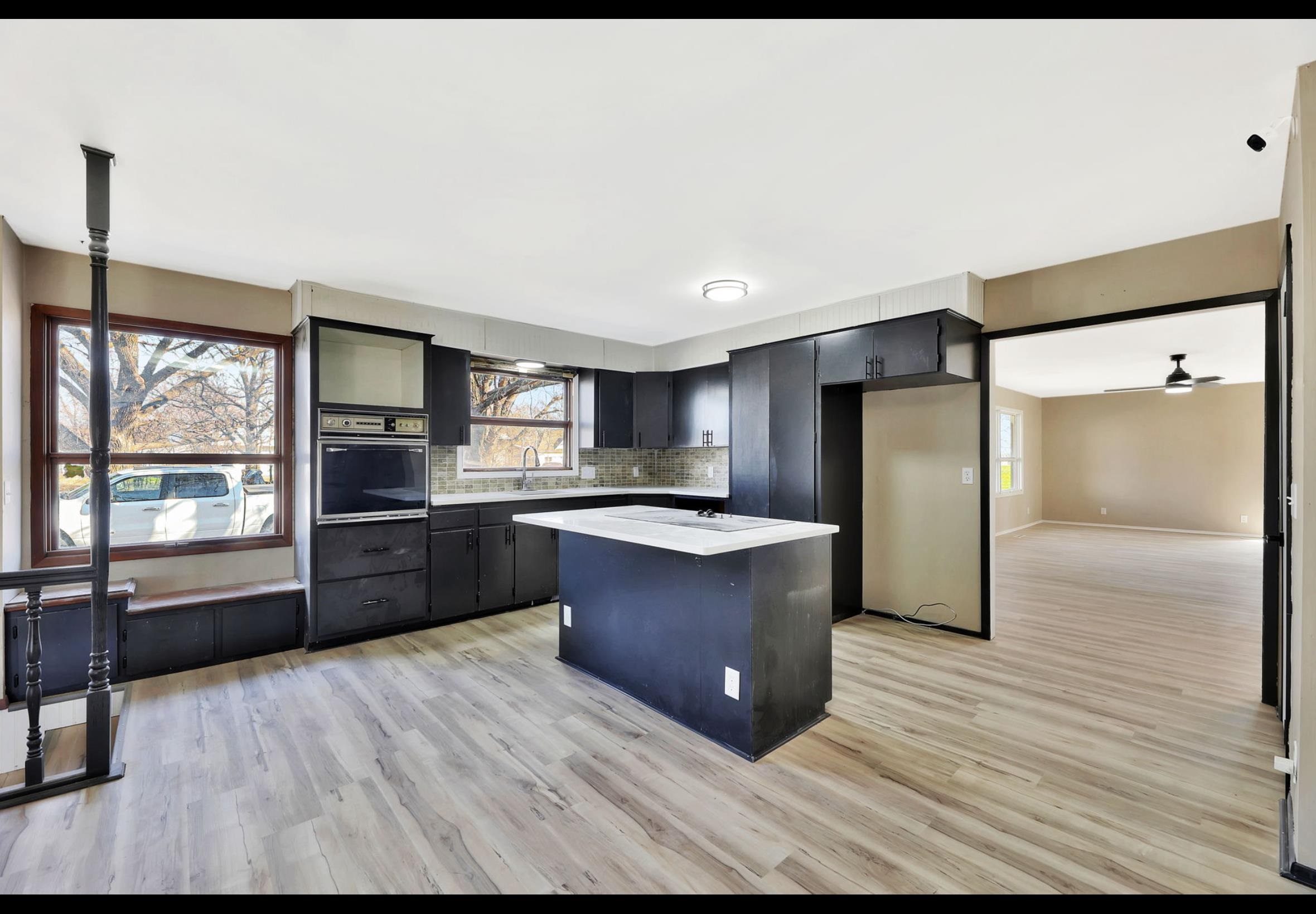 601 S Daily Rd, Mount Hope, Kansas image 5