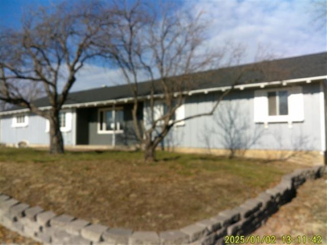 5117 E Country Club Rd, Salina, Kansas image 2