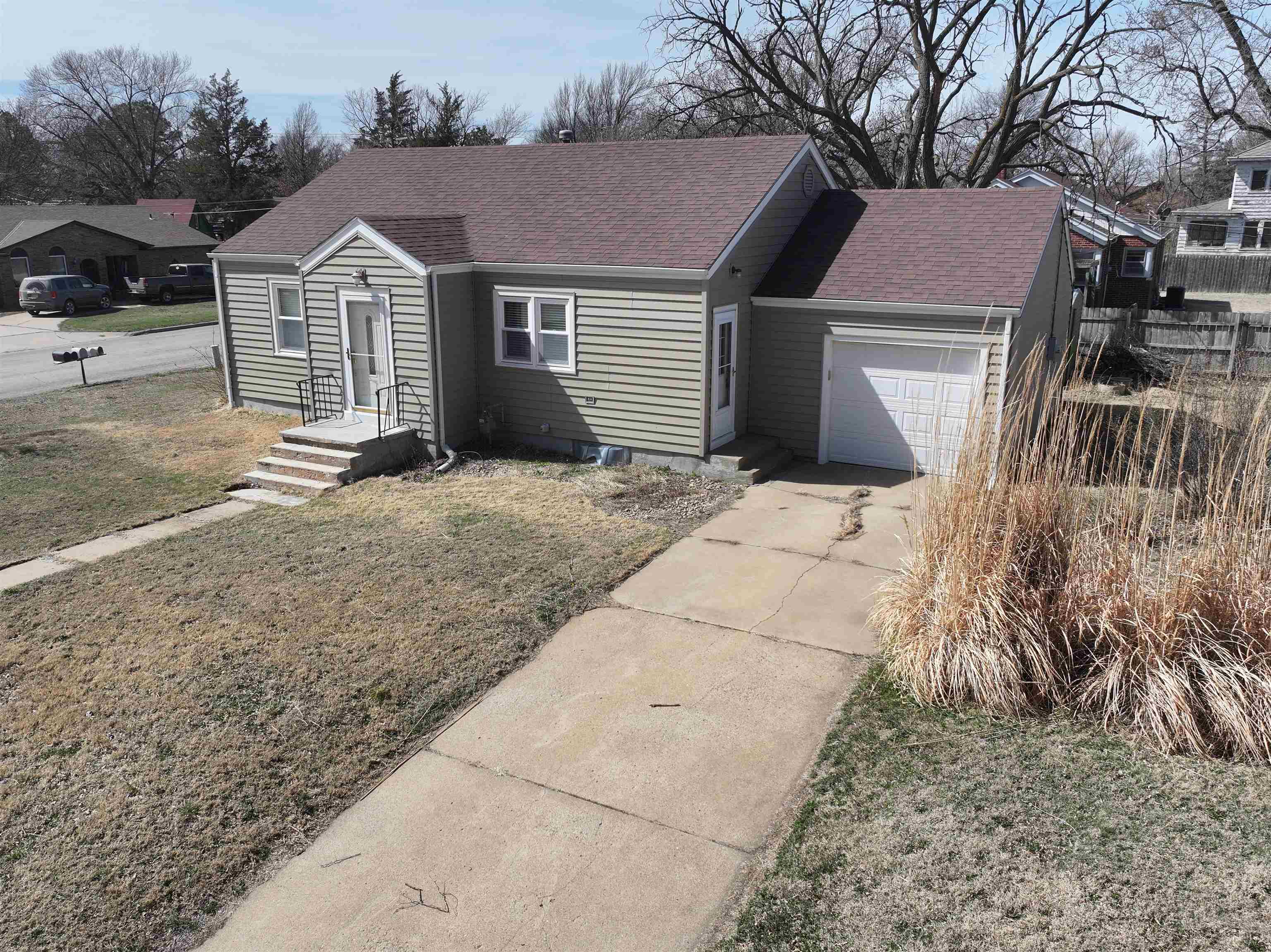 802 Charles St, Ellsworth, Kansas image 32