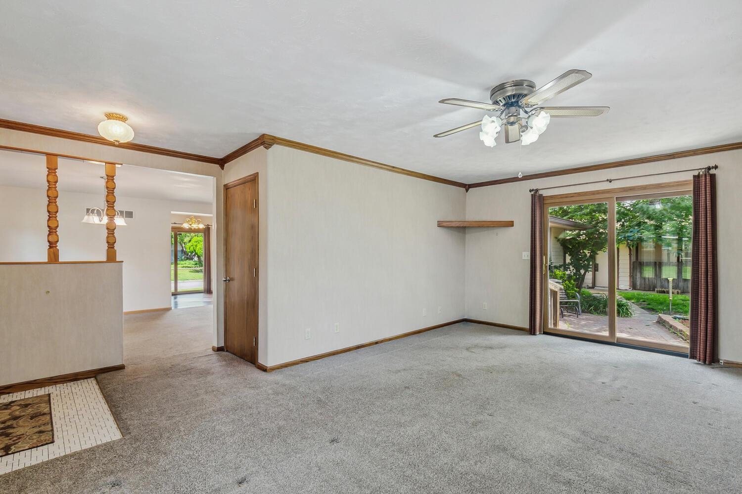 Wichita, Kansas 67213, United States, 3 Bedrooms Bedrooms, ,3 BathroomsBathrooms,Residential,Pending,55857