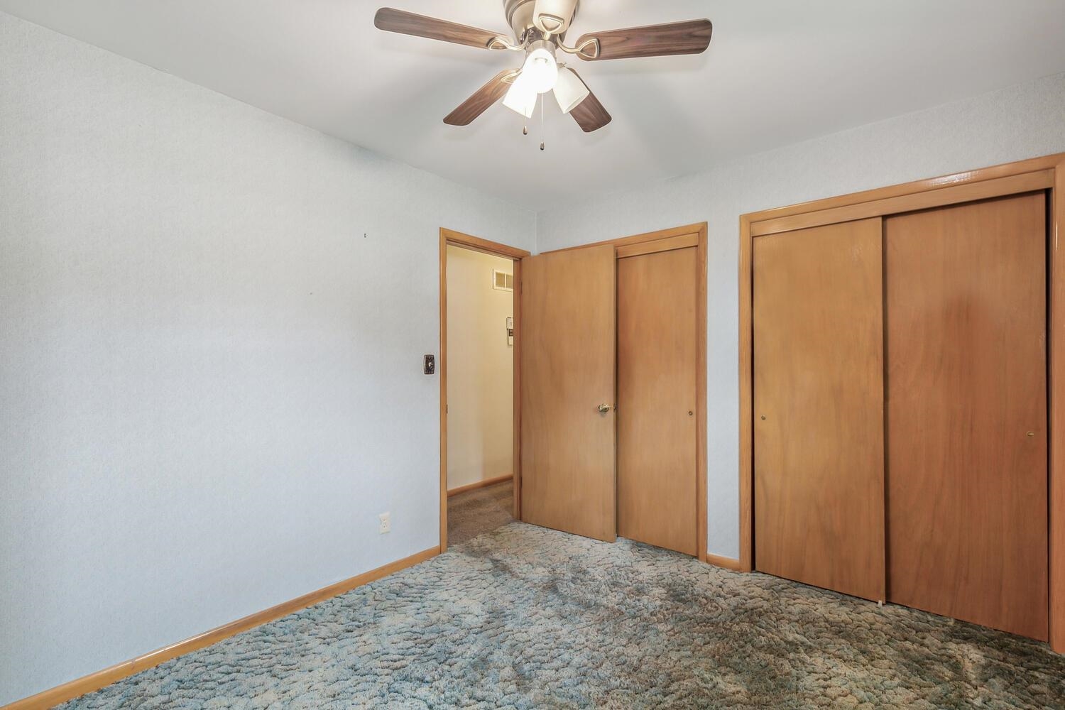 Wichita, Kansas 67213, United States, 3 Bedrooms Bedrooms, ,3 BathroomsBathrooms,Residential,Pending,55857