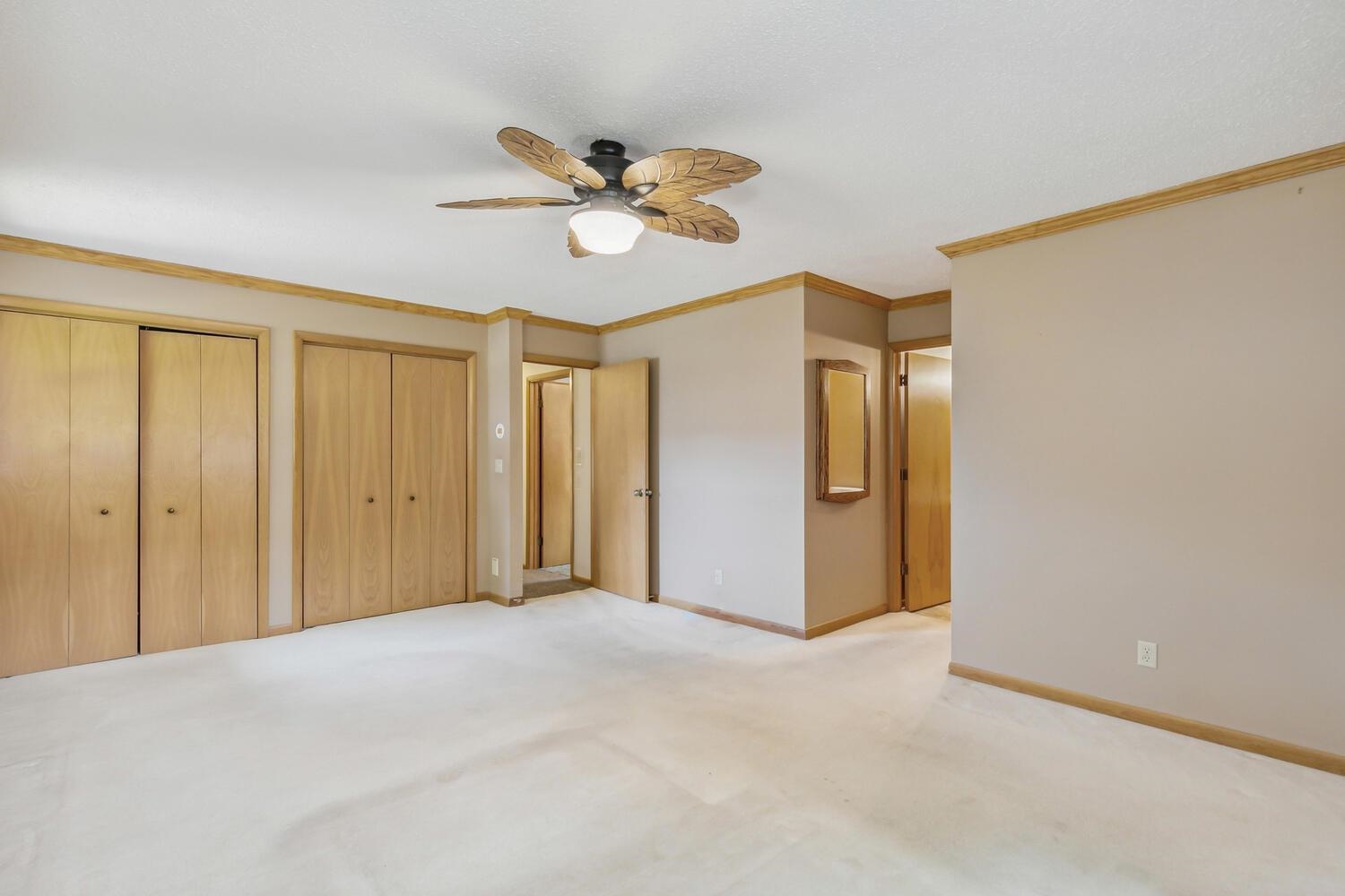 Wichita, Kansas 67213, United States, 3 Bedrooms Bedrooms, ,3 BathroomsBathrooms,Residential,Pending,55857