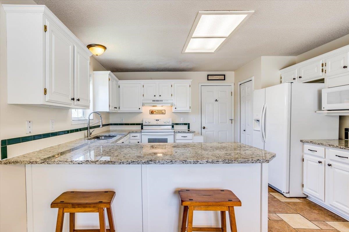 Derby, Kansas 67037, United States, 5 Bedrooms Bedrooms, ,3 BathroomsBathrooms,Residential,Pending,55486