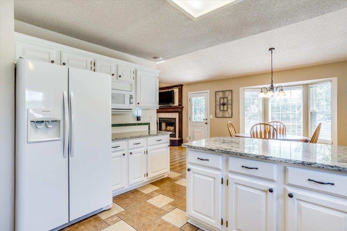 Derby, Kansas 67037, United States, 5 Bedrooms Bedrooms, ,3 BathroomsBathrooms,Residential,Pending,55486