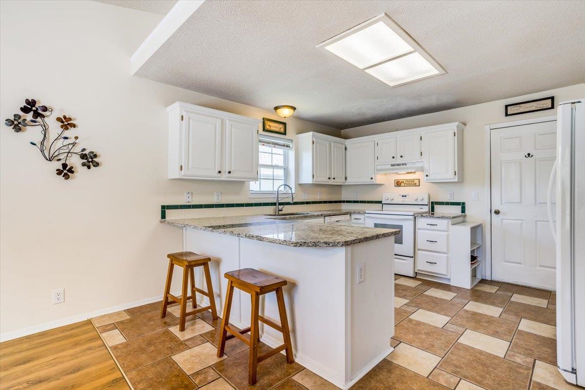 Derby, Kansas 67037, United States, 5 Bedrooms Bedrooms, ,3 BathroomsBathrooms,Residential,Pending,55486