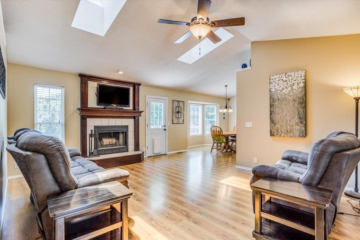 Derby, Kansas 67037, United States, 5 Bedrooms Bedrooms, ,3 BathroomsBathrooms,Residential,Pending,55486