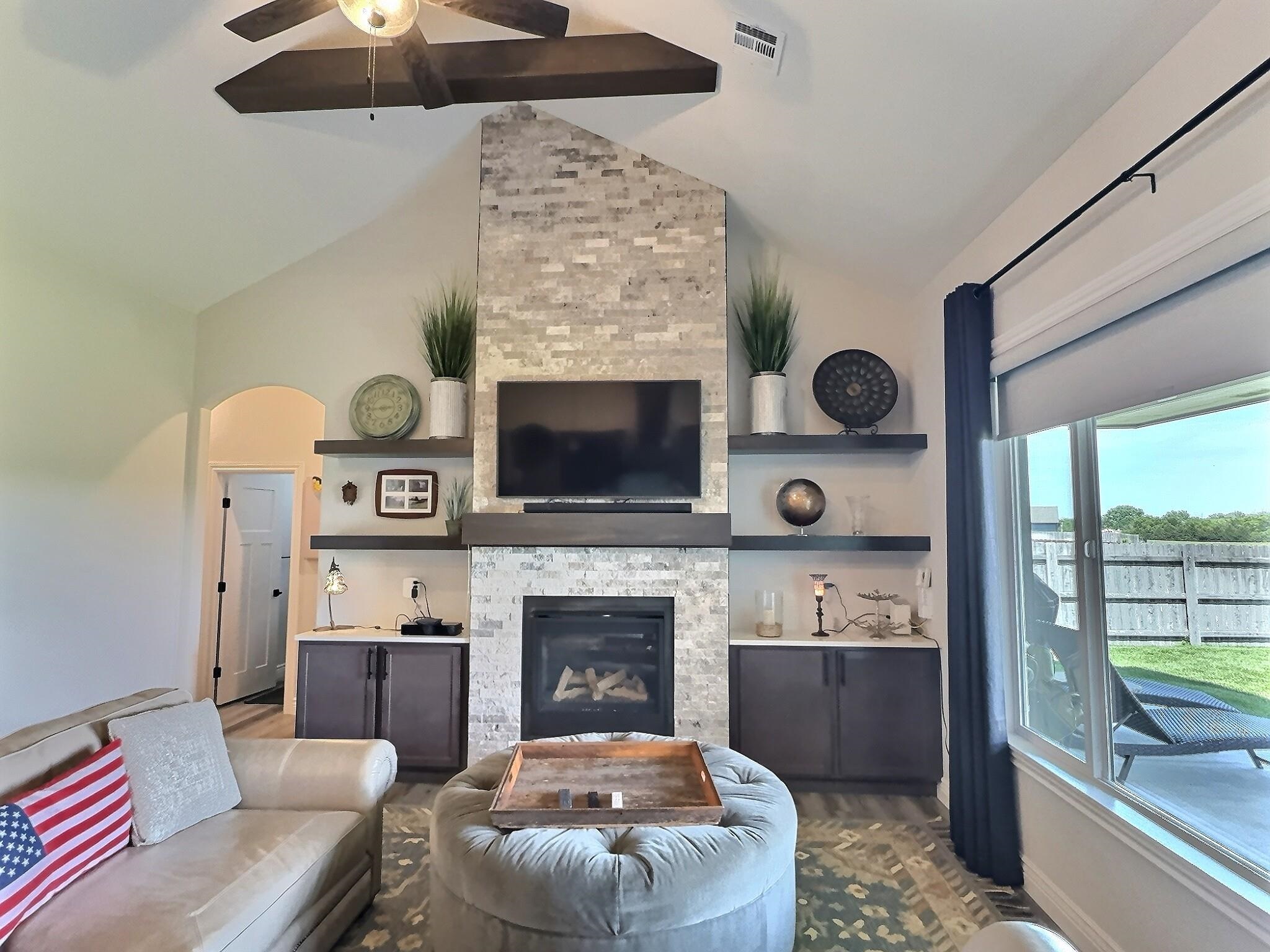 2536 S Spring Hollow St, Wichita, Kansas image 3