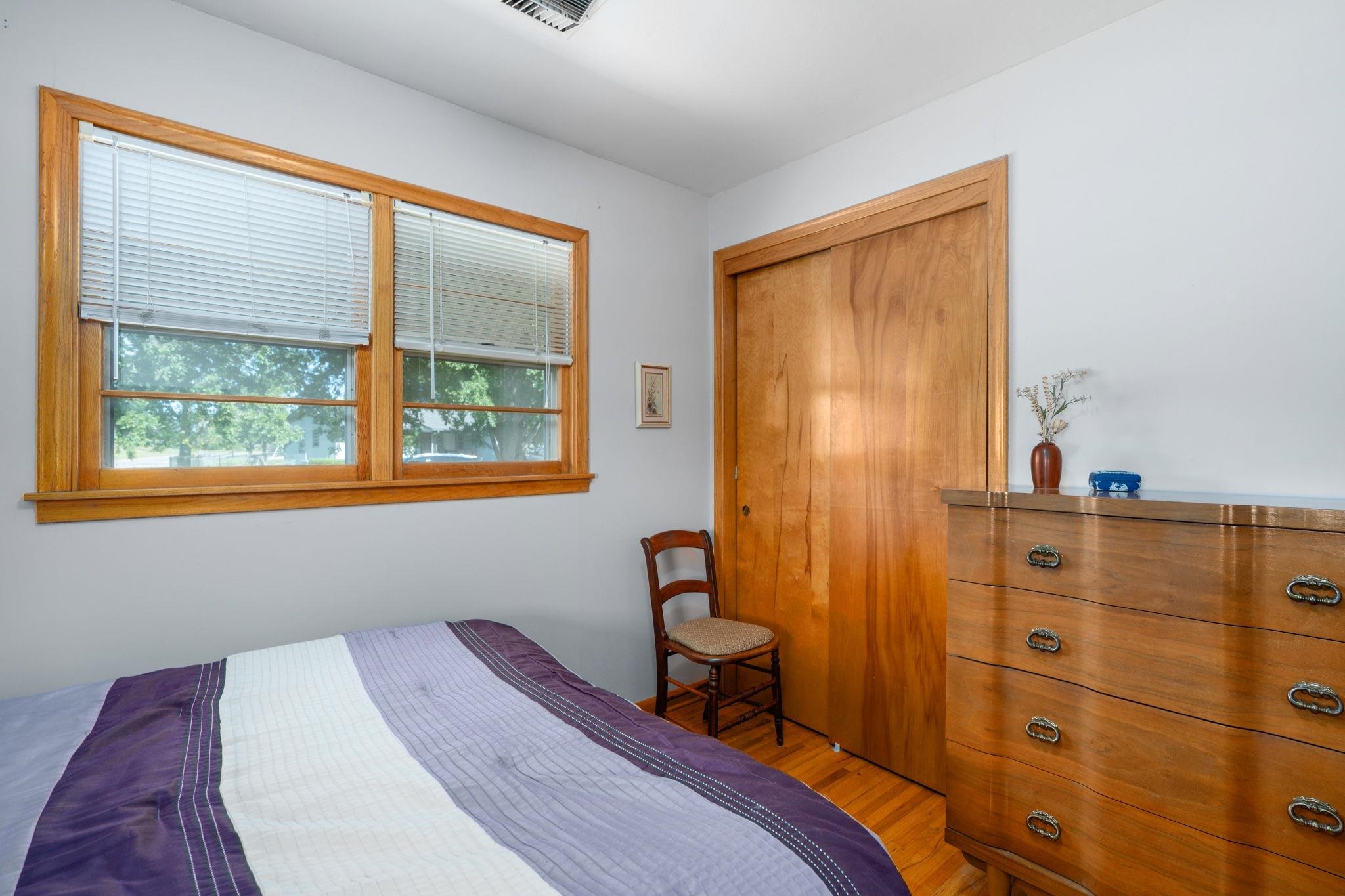 Wichita, Kansas 67216, United States, 3 Bedrooms Bedrooms, ,1 BathroomBathrooms,Residential,Pending,58033