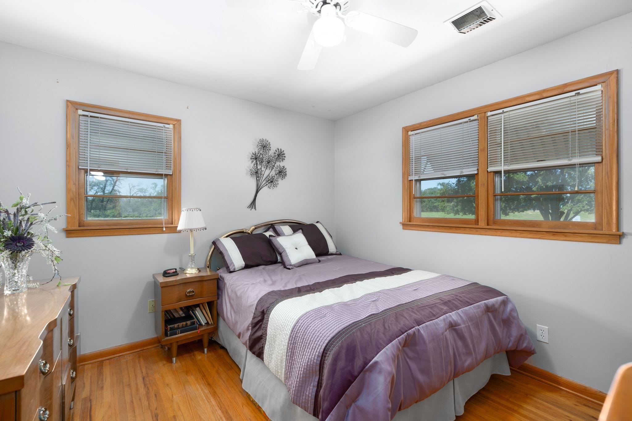 Wichita, Kansas 67216, United States, 3 Bedrooms Bedrooms, ,1 BathroomBathrooms,Residential,Pending,58033