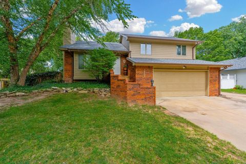 Homes For Sale - 1909 N Smarsh Ln<br/> Wichita, KS 67212