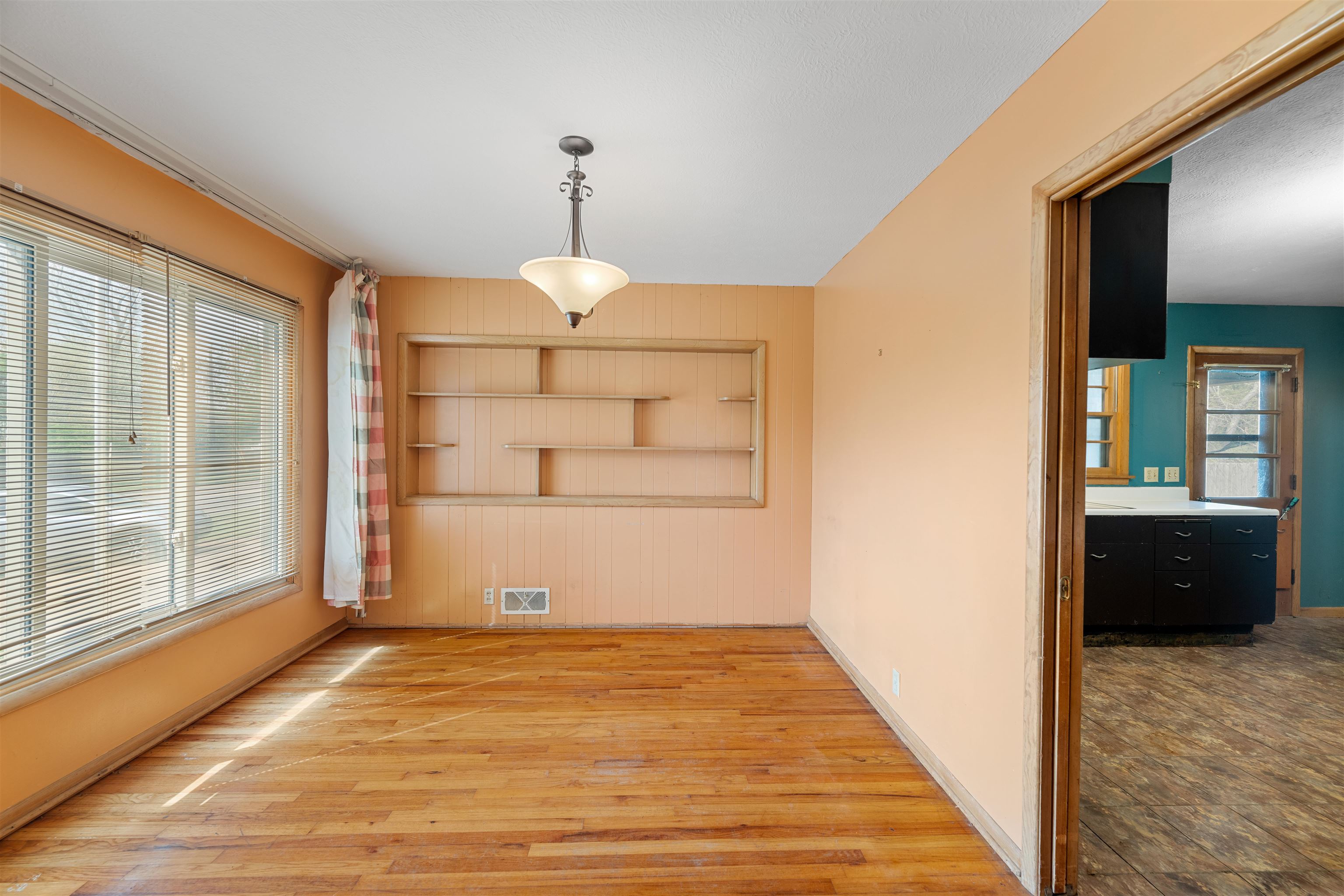 511 S Marymount Rd, Salina, Kansas image 6